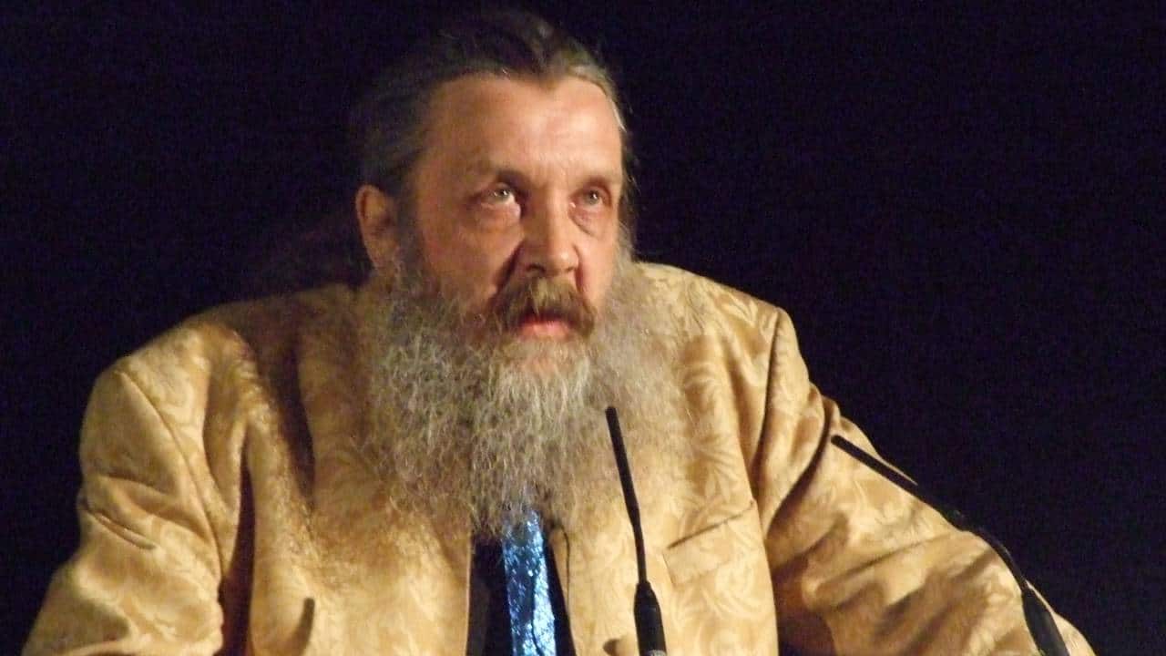 Book Review | Alan Moore spins grotesque tales of wonder and fantasy in 'Illuminations'