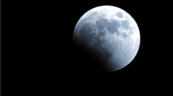 NASA Calculates Time Passes Faster on the Moon Than on Earth