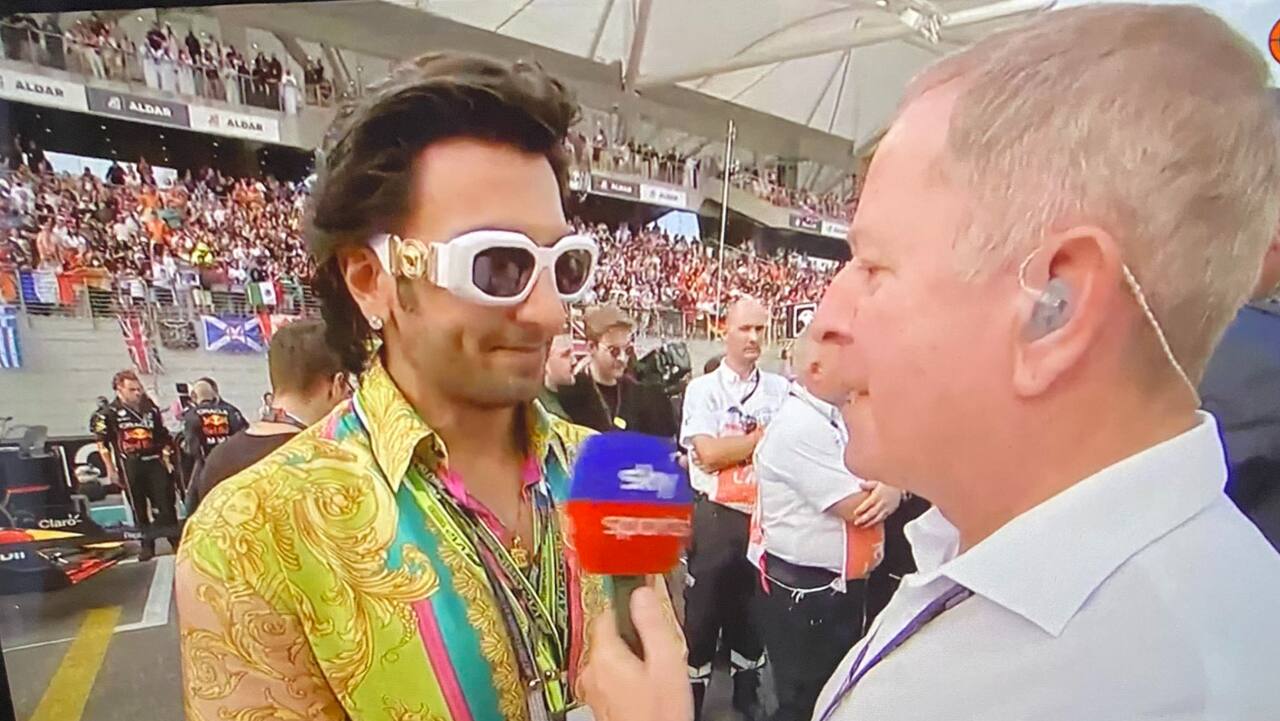 Ranveer Singh's response after F1 reporter couldn't recognise him wins hearts | Watch