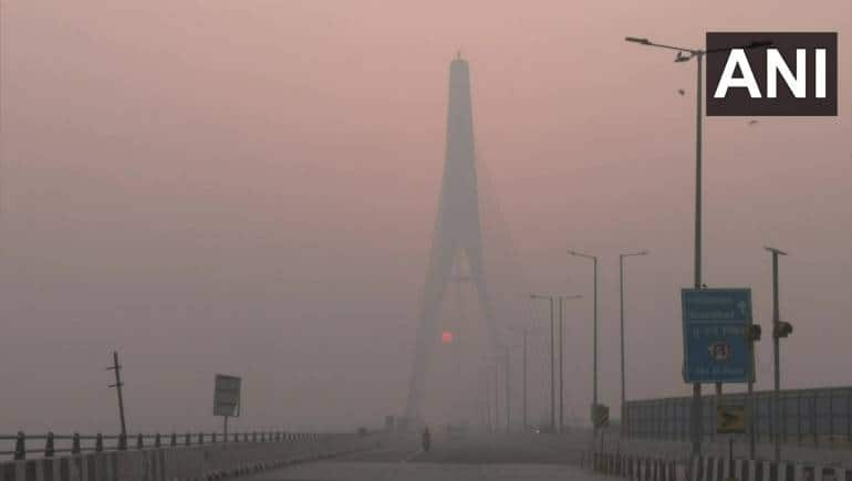 In Pics | Shocking Visuals As Haze Blankets Delhi, Air Quality Turns ...