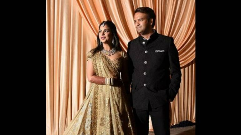 Isha Ambani And Anand Piramal Welcome Twins