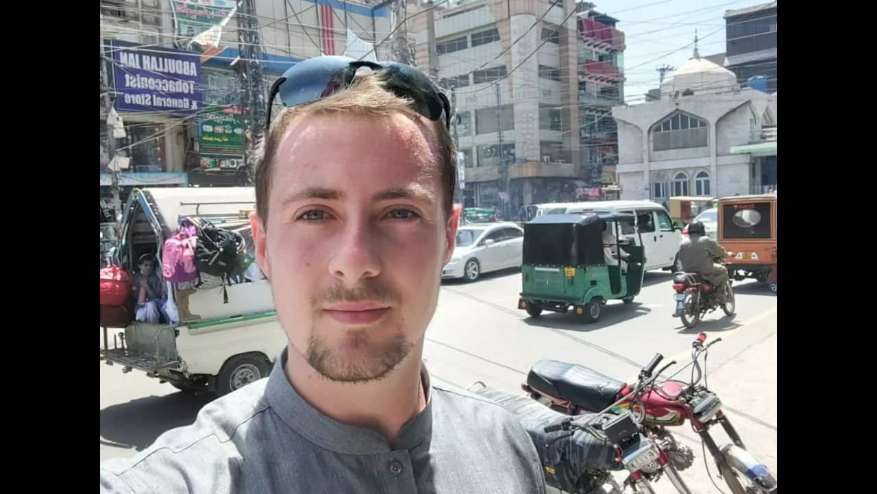 British man crossed borders ‘illegally’ to see girlfriend, got dumped