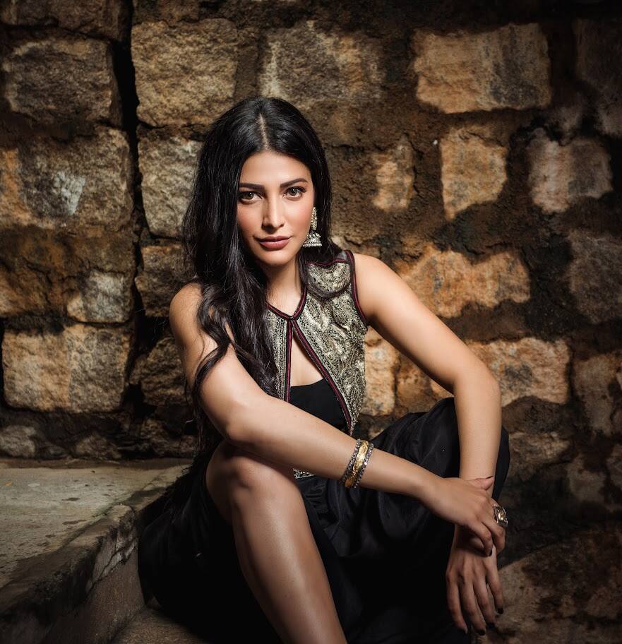 Shruti Haasan on North-South films: Art is the master communicator, and not the language