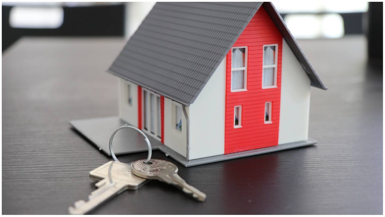 Aditya Birla Housing Finance is currently charging an interest of 8.75 percent on its home loans. The EMI will amount to Rs 66,278. 