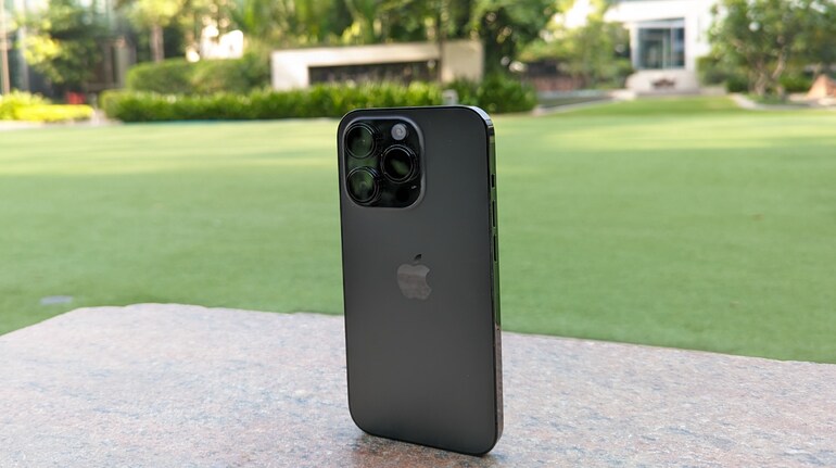 The iPhone 15 Pro models will reportedly start at 256GB base storage 👀  Source: ITHome
