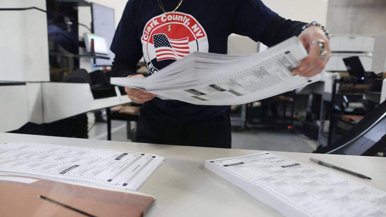VOTING STARTS IN KEY STATES