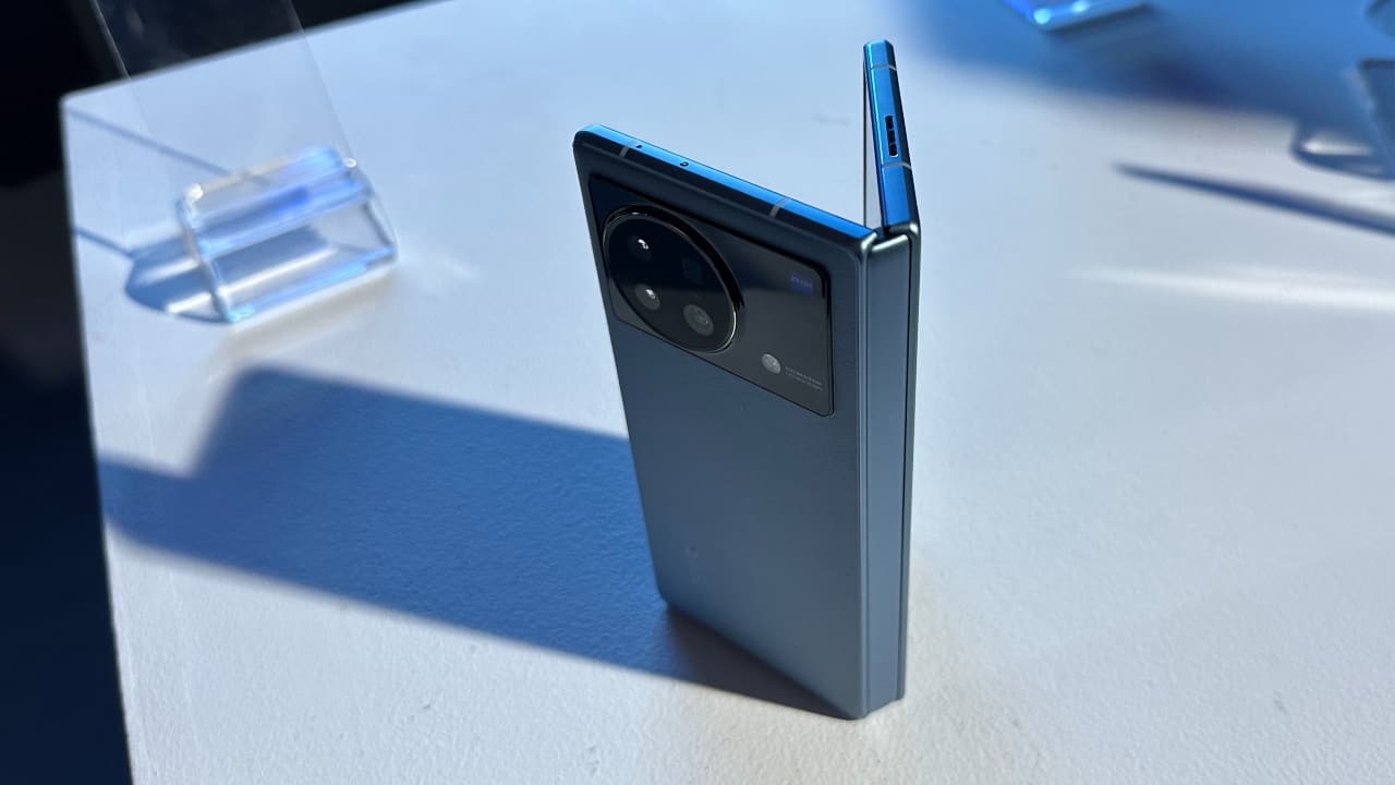 I think the Vivo X Fold ticks all the right boxes and feels like an excellent addition the foldable smartphone market, capable of giving the Z Fold 4 a run for its money. However, Samsung still reigns king for now and with good reason. It is worth noting that the Vivo X Fold isn’t available in India at the moment and I’ve yet to here of plans to bring the device to the country. The base (12GB+256GB) variant of the Vivo X Fold will cost CNY 8999 (Approx. Rs 1,07,500) and the fully-loaded (12GB+256GB) variant of the phone will set you back CNY 9999 (Approx. Rs 1,19,400).