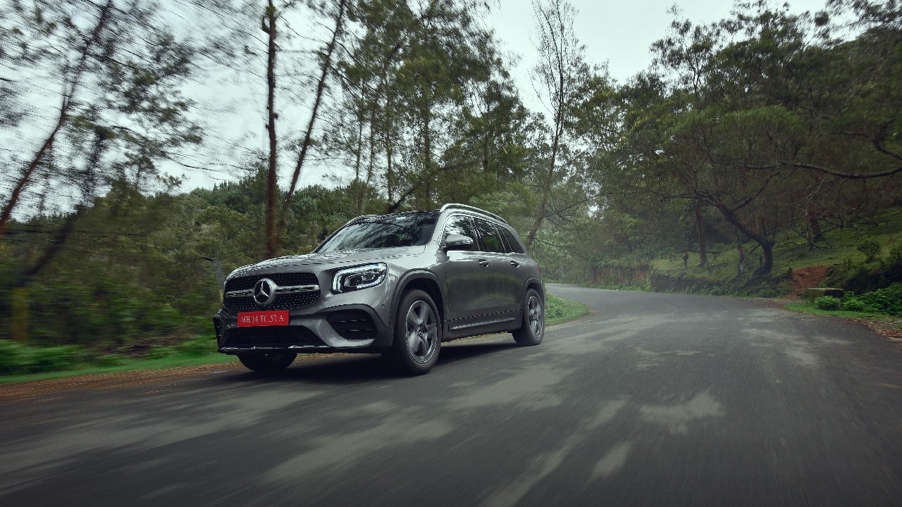 The GLB reinterprets the characteristic appearance of an SUV with versatility and dynamism. GLB’s striking design, flexible seating positions, legroom, and load compartment, makes it a highly practical urban SUV for daily usage. (Image: Mercedes-Benz)