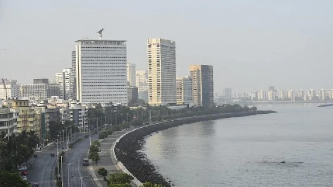 As many as 28 housing units worth Rs 1,238 crore have been bought by family members and associates of D’Mart founder Radhakrishna Damani in Mumbai. The total carpet area bought by one of India’s top retailers, his associates and companies amounts to 1,82,084 square feet, including 101 car parks. (Representative Image)