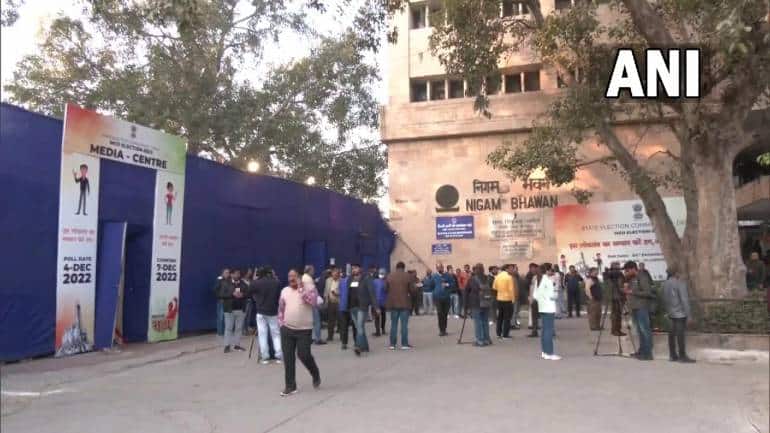 AAP-led MCD proposes to divert Rs 1,500 cr to mayor's discretionary fund; Oppn BJP opposes - Vimarsana News