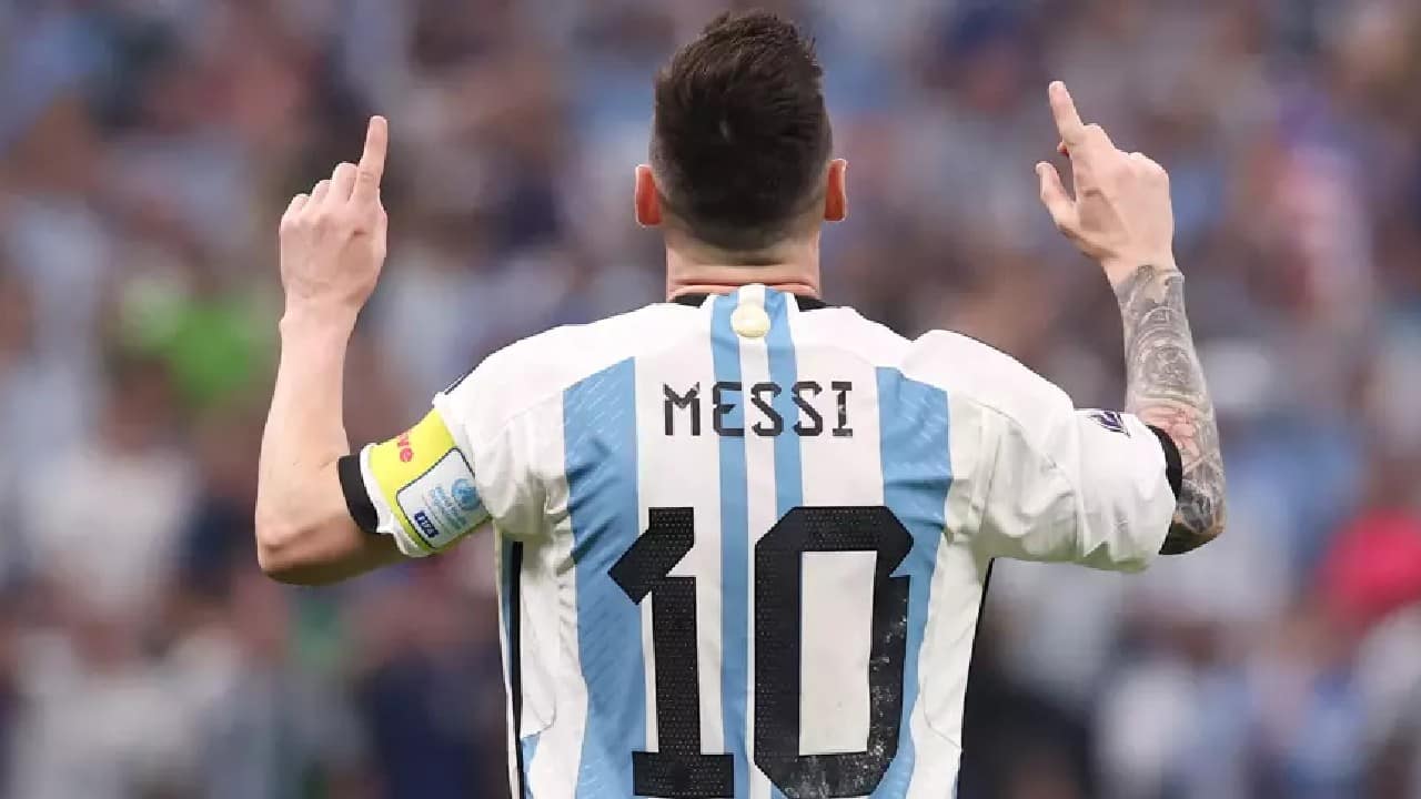 Lionel Messi: Argentinian Superstar Signed 1st Professional