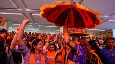 In Pics | Celebrations as BJP records victory in Gujarat, Congress in Himachal Pradesh