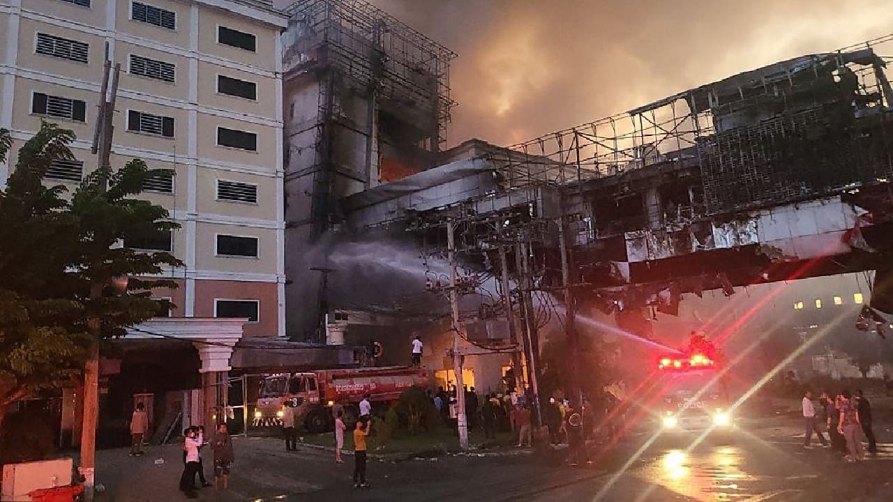 In Pics 10 dead, 30 injured in huge hotelcasino fire on Cambodian border