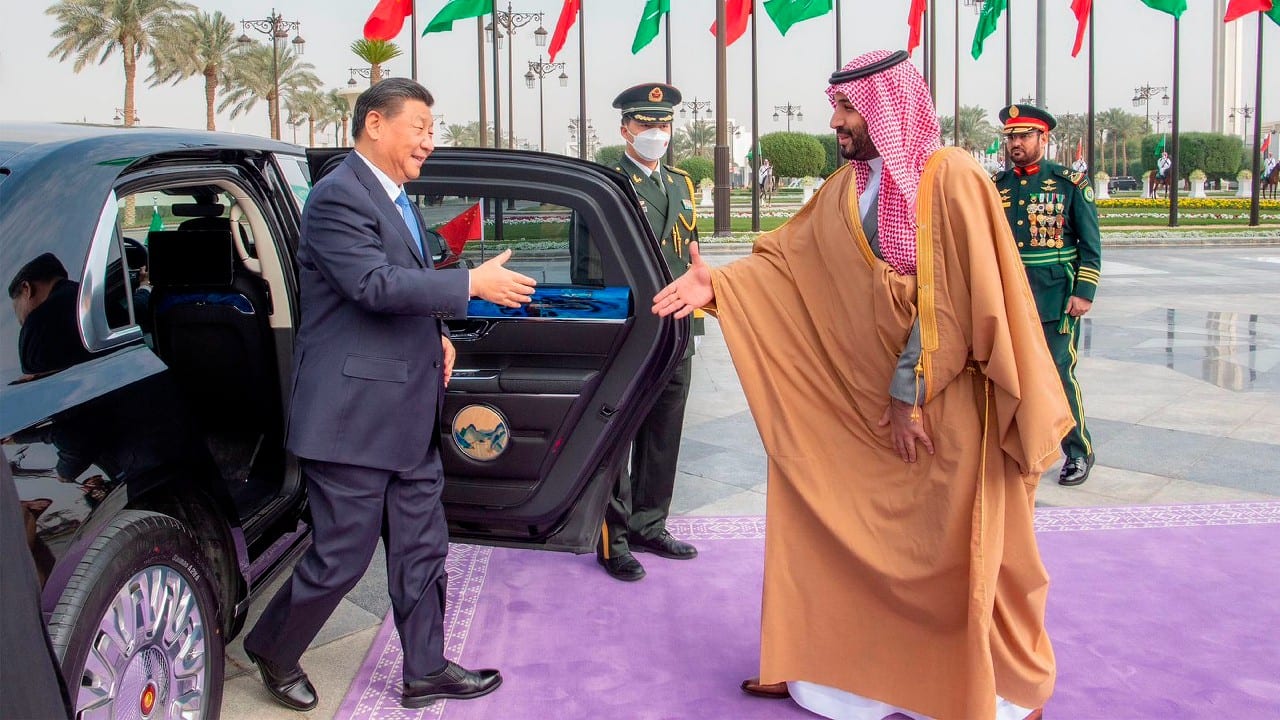 China Saudi Arabia Ties Chinas Xi Jinping Receives Grand Welcome In