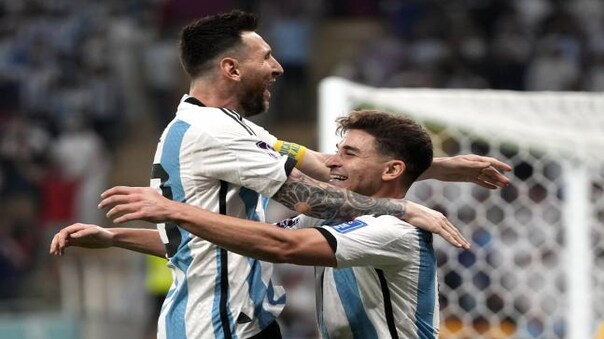 Magic Messi scores as Argentina beat Australia 2-1 to reach quarterfinals