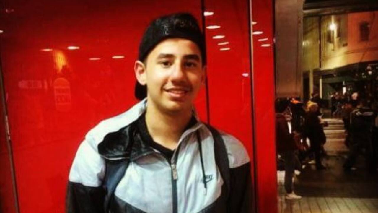 Man finds Rs 4.6 crore mistakenly deposited in his account. Spends it on gold, clothes