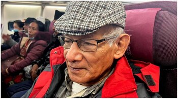 Charles Sobhraj being flown back to France from Nepal.