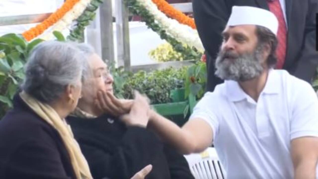 Watch: Rahul Gandhi shares a sweet moment with mother Sonia Gandhi at Delhi event