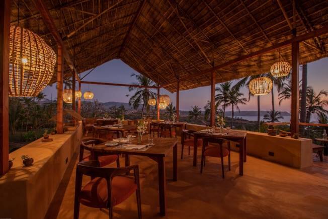 Dining at Cabo Serai.