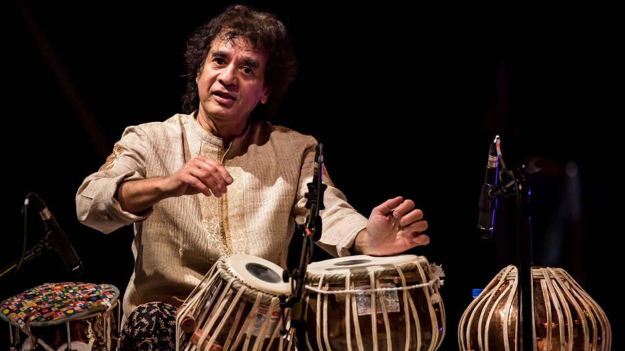 Zakir hussain deals tabla in hindi