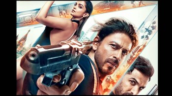 'Pathaan' movie poster. (Image credit: @iamsrk/Twitter)