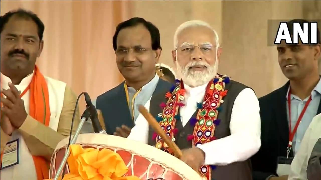 PM Modi also played traditional drum during a public rally in Kalaburgi district. (Video Grab)