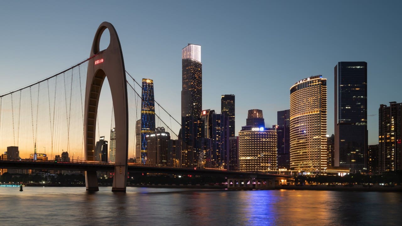 Rank 10 | China’s Guangzhou took the tenth spot. Three Chinese cities ranked in the top 10 of the most financially powerful tourism cities of 2022. Guangzhou’s total tourism income was around $13 billion. (Image: Unsplash)