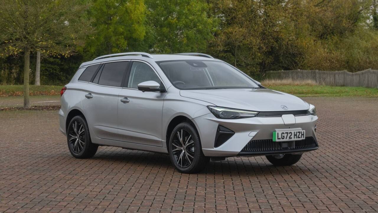 MG5 | The next car from the MG brand is the MG5 estate. What is basically a Carens-sized vehicle, the MG5 was facelifted recently for the international markets and is now coming to the Auto Expo. This will only be here to gauge customer reaction, but it’s worth knowing about it all the same. In terms of design, the MG5 offers added luggage space in something of an elongated hatchback silhouette. This means that it isn’t as tall as the modern SUV and is ideal for a family that likes doing road trips but does not want to sit higher than the rest of the world when travelling. In its UK specification, the MG5 comes equipped with two battery pack options, 50.3 kWh and 61.1 kWh, mated to a front-wheel-drive electric motor, allowing for a range of 320 km and 400 km, respectively. The different battery packs also give the motor two states of tune at 156 hp and 177 hp, respectively. Additionally, the MG5 also comes with the vehicle-to-load function which allows you to power other electronic devices (and even your house for a short while) using the car battery.