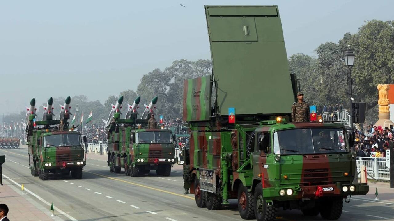 The country is all set to showcase Special Forces and made-in-India missile power on the occasion. The Garud Special Forces of the Indian Air Force will be marching on the Kartavya Path during the parade for the first time. (Image: Twitter @airnewsalerts)