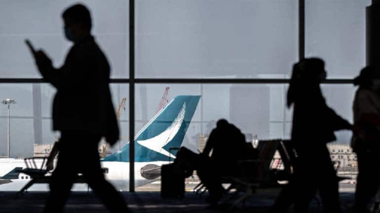 Delhi fog: Flight delayed or cancelled? Know how to file a travel insurance claim - Vimarsana News