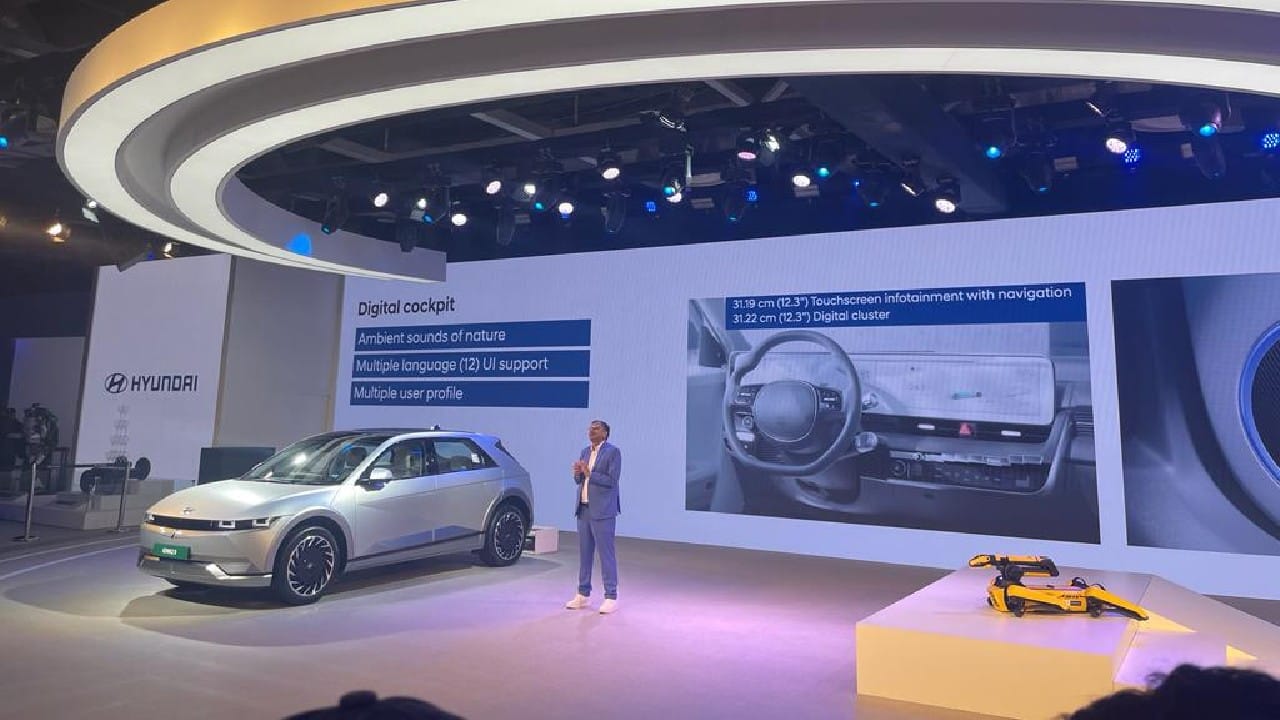 The Ioniq 5 is powered by a 72.6kWH battery pack, producing 217hp and peak torque of 350 Nm. It also get an ARAI-tested range of 631 km, making it the second-longest-range EV in the country. Using 350 kW DC charger, the Ioniq 5 can be charged from 10 percent to 80 percent in just 18 minutes. 