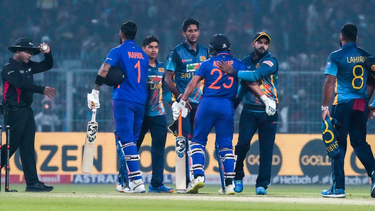 India recovered from a precarious 86-4 to beat Sri Lanka by four wickets and take the series in the second one-day international on January 12. (Image: AP)