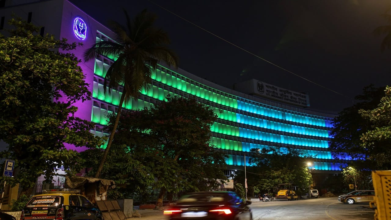 LIC Q3 profit up, premium income down; solvency rises.