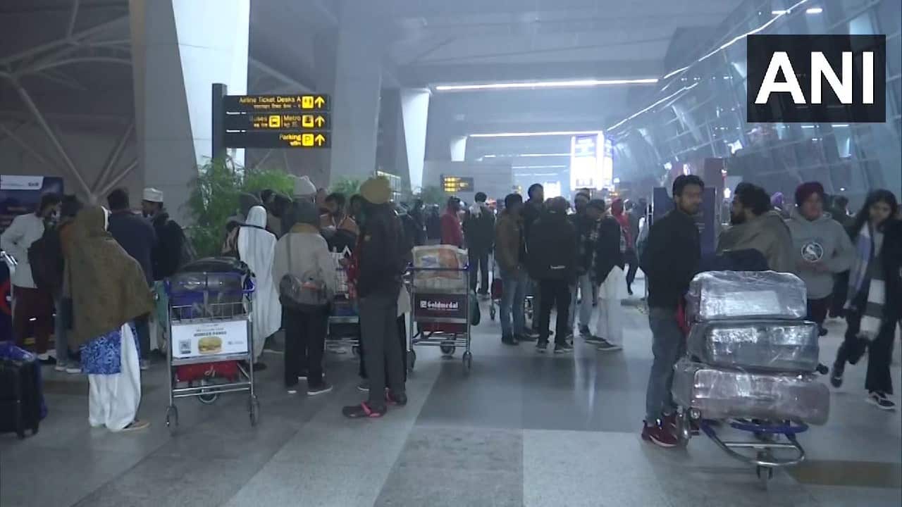 The Delhi International Airport Limited tweeted that flights, which are not CAT III compliant, may get affected. Passengers have been advised to contact the airline concerned for updated flight information. (Image: ANI)