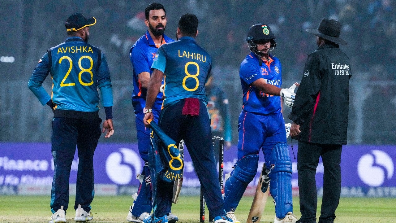 Lokesh Rahul led India with an unbeaten 64 after facing 103 balls. Kuldeep Yadav hit the winning boundary in the 44th over to give India 219-6 in reply to Sri Lanka's 215 all out. (Image: AP)