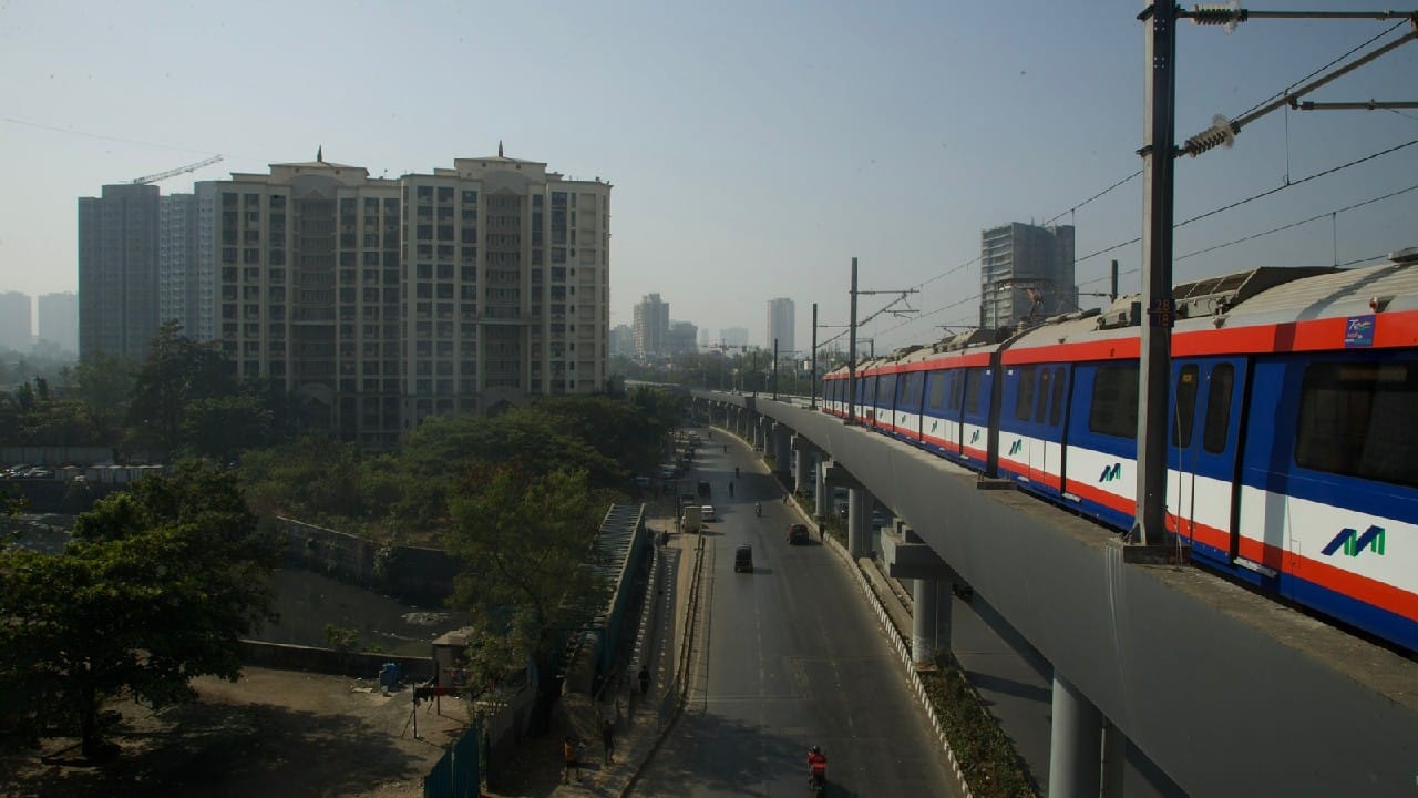 Homebuyers feel the pinch as Maharashtra collects Rs 1,800 crore Metro cess from property registrations