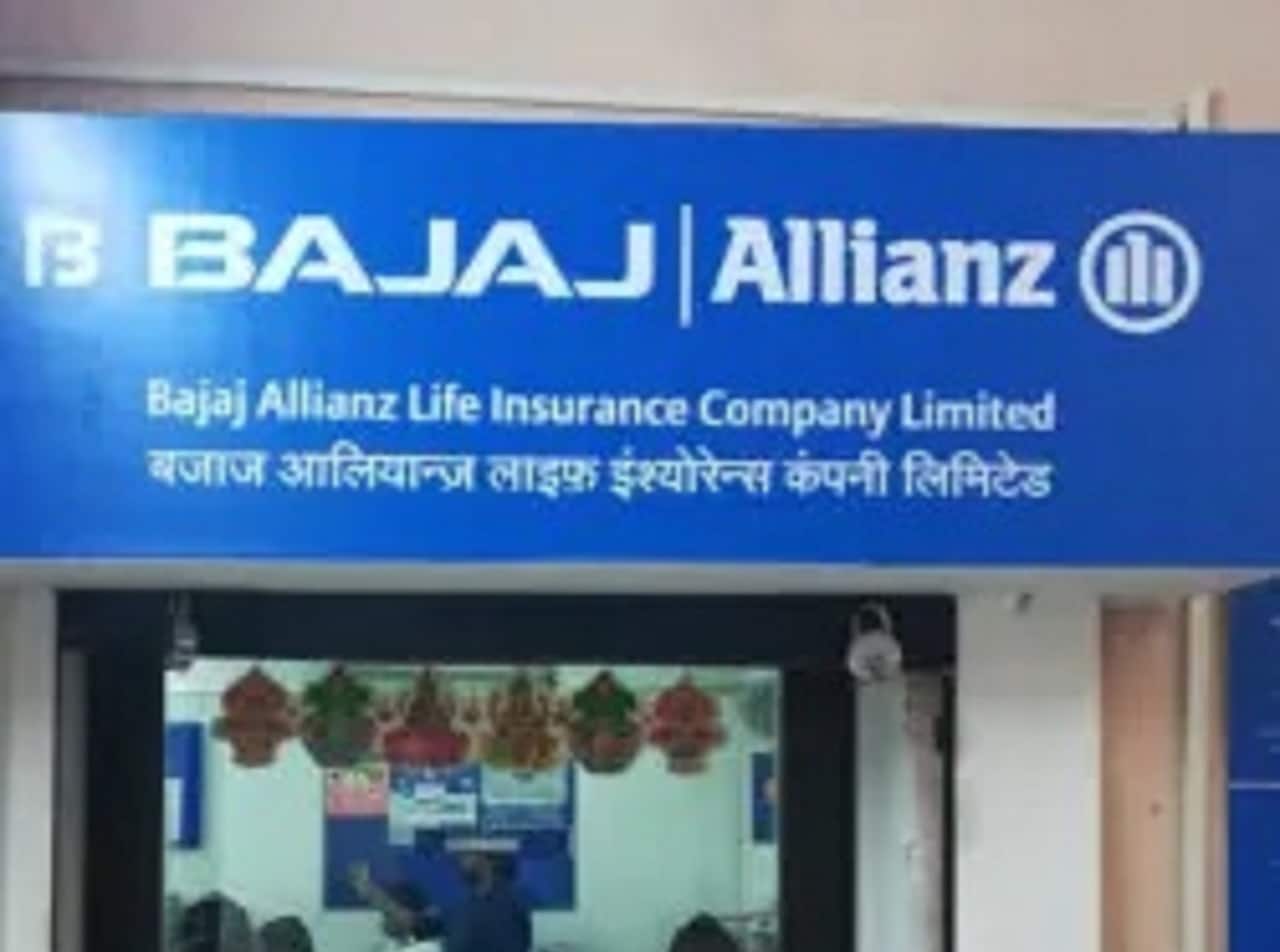 Bajaj Allianz Life-Equity Mid Cap Fund Return (CAGR) in 2022: 3.8% Fund manager: Sampath Reddy and Reshma Banda AUM: Rs 67 Crore Top 3 stocks: Maruti Suzuki, Karur Vysya Bank and Varun Beverages 