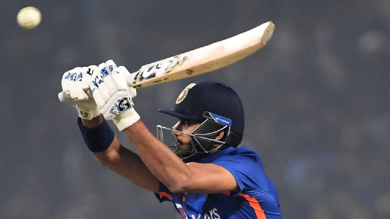 Axar Patel added 21 off 21 balls to accelerate India's successful chase. (Image: AFP)