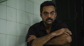 Abhay Deol as Shekhar Krishnamoorthy in 'Trial By Fire'. (Image courtesy Netflix)