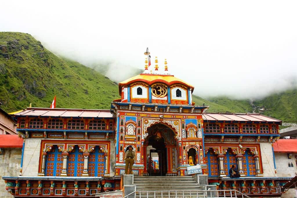 Badrinath Yatra 2025 Date, Timings, Routes, and Trekking Guide