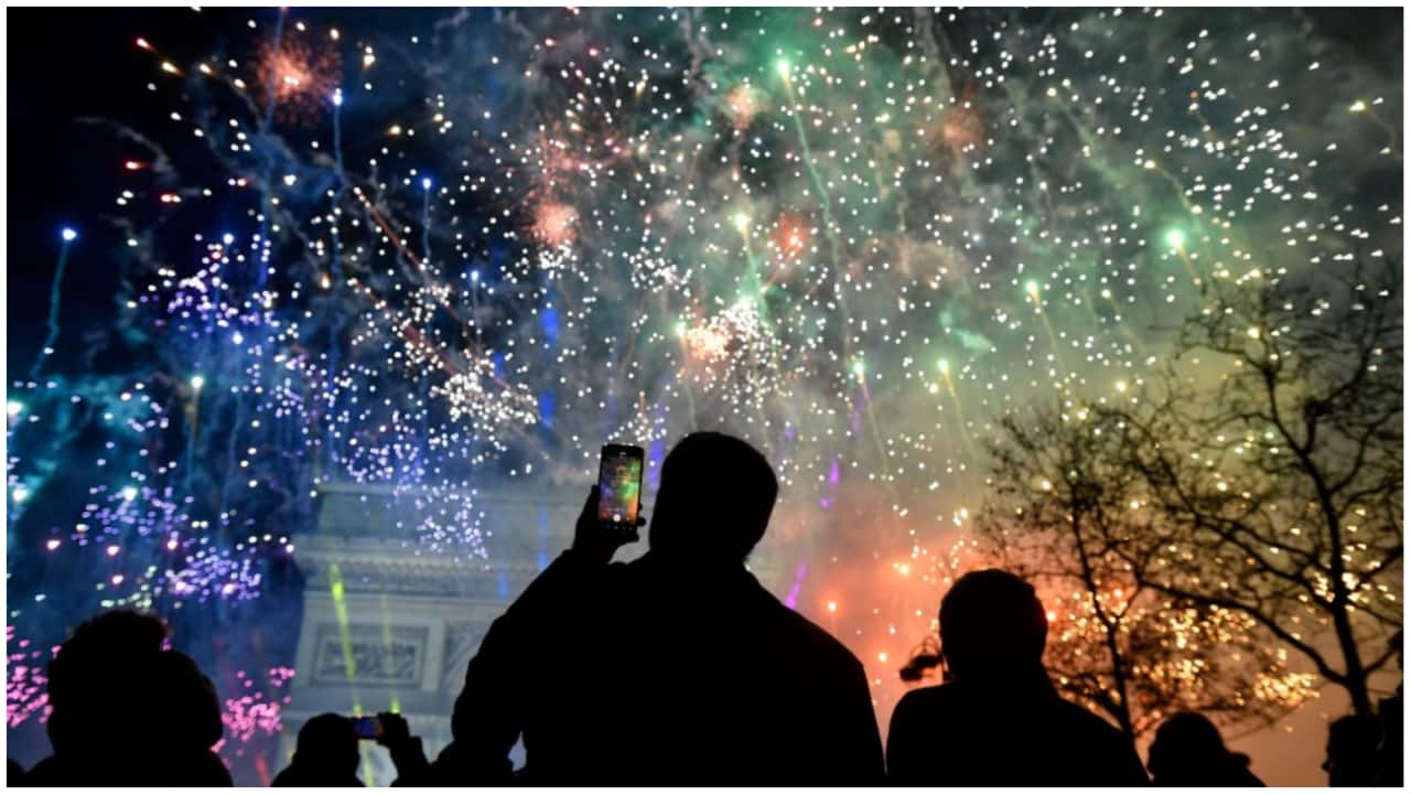 Happy New Year Spectacular fireworks mark the beginning of 2023
