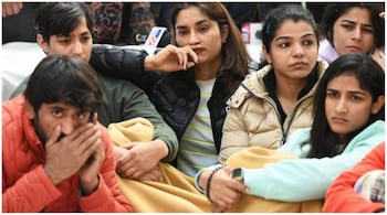 Wrestlers Bajrang Punia, Anshu Malik, Vinesh Phogat and Sakshi Malik at Jantar Mantar in Delhi on January 19. (Source: AFP)