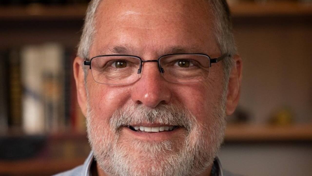 Ex-Microsoft HR head says companies should allow workers to have multiple jobs