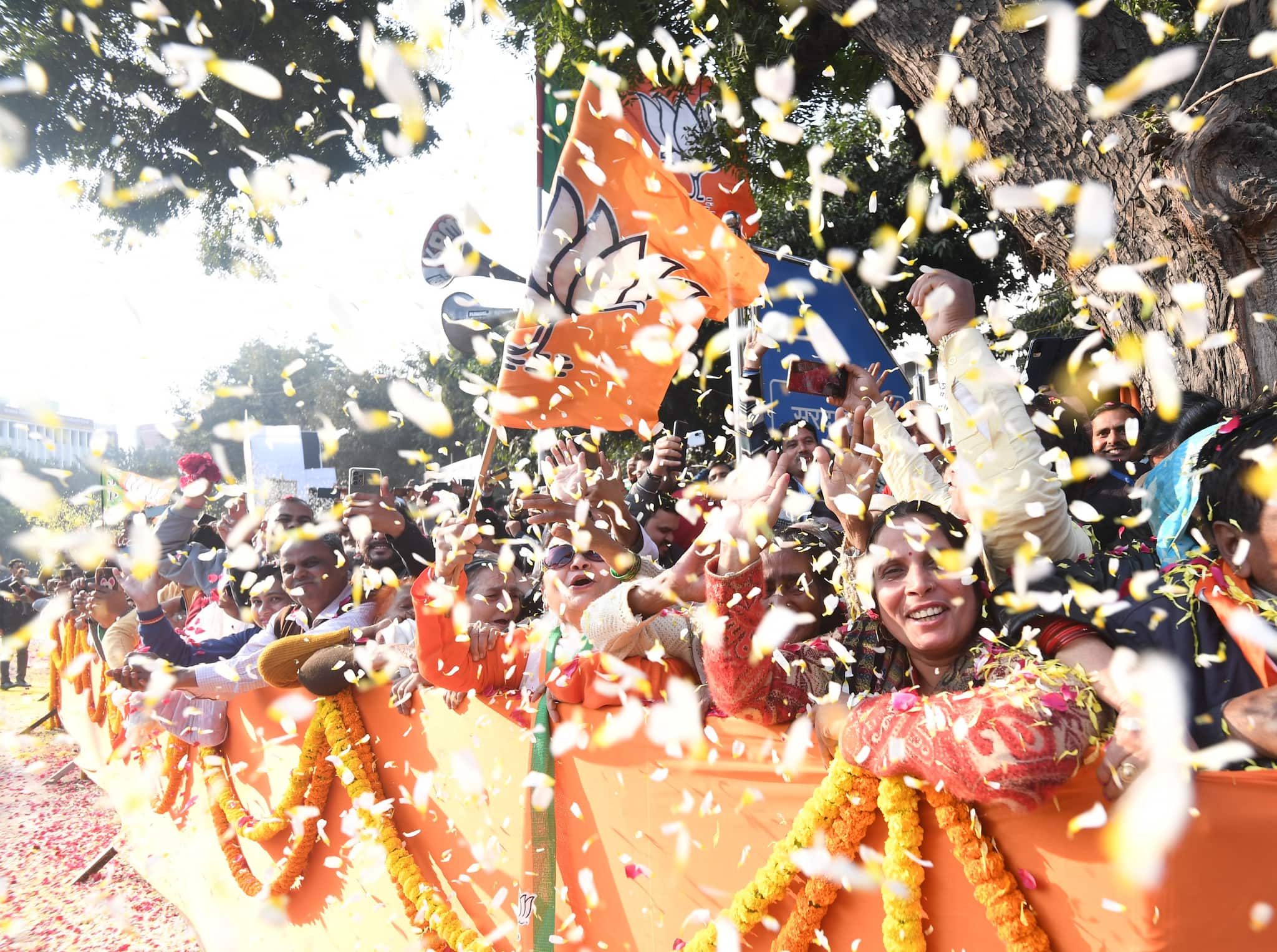 In an atmosphere enlivened by music and the cheering crowd, the roadshow started from Patel Chowk and continued till the NDMC convention centre. People showered Modi with flower petals and chanted slogans in his support.