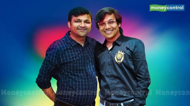 Paresh Gada(Left) and Hasmukh Gada (Right) did not know even the basics of stock trading but after learning the ropes they are now making good money.