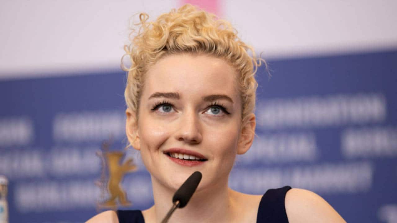 Golden Globes 2023: Julia Garner, a superstar in the making