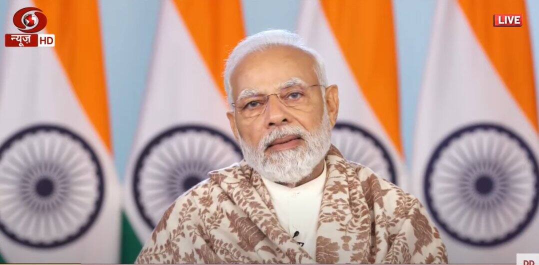 Gujarat HC quashes CIC order to furnish PM’s degree certificates, imposes cost on Arvind Kejriwal