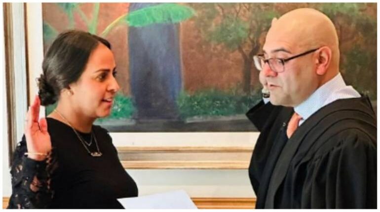 First woman Sikh judge in US swears in