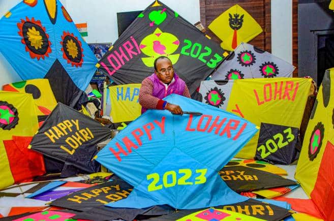 Happy Lohri 2024: Best messages, quotes, wishes, greetings to share with your loved ones on Lohri - Vimarsana News
