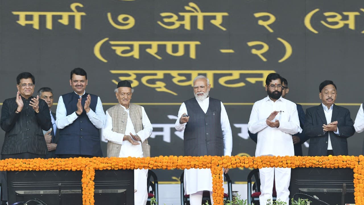 In Pics: PM Modi inaugurates Mumbai Metro Line 2A, 7, launches ...